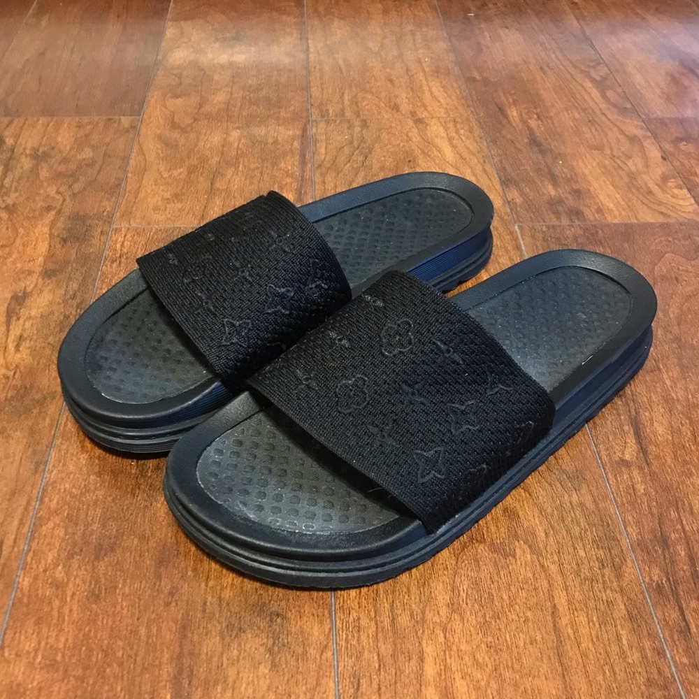 Black LV Print Slides
